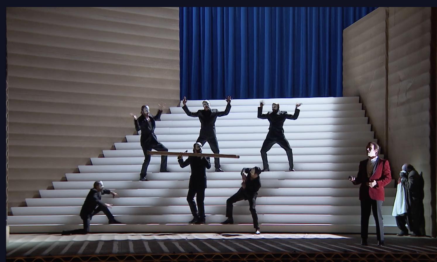La scala, quindi, all'uopo messa